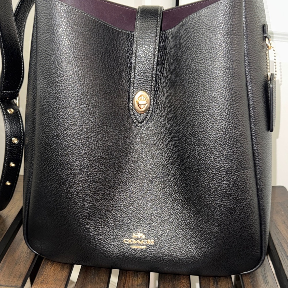 Coach Hadley Large Shoulder Bag